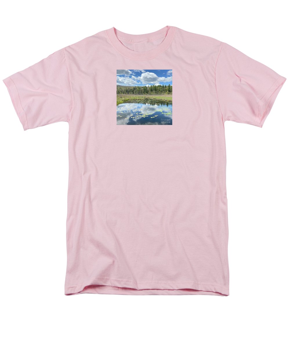 Berkshires Lily Pads Pond River Reflections- Signs of Spring - Men's T-Shirt (Regular Fit)