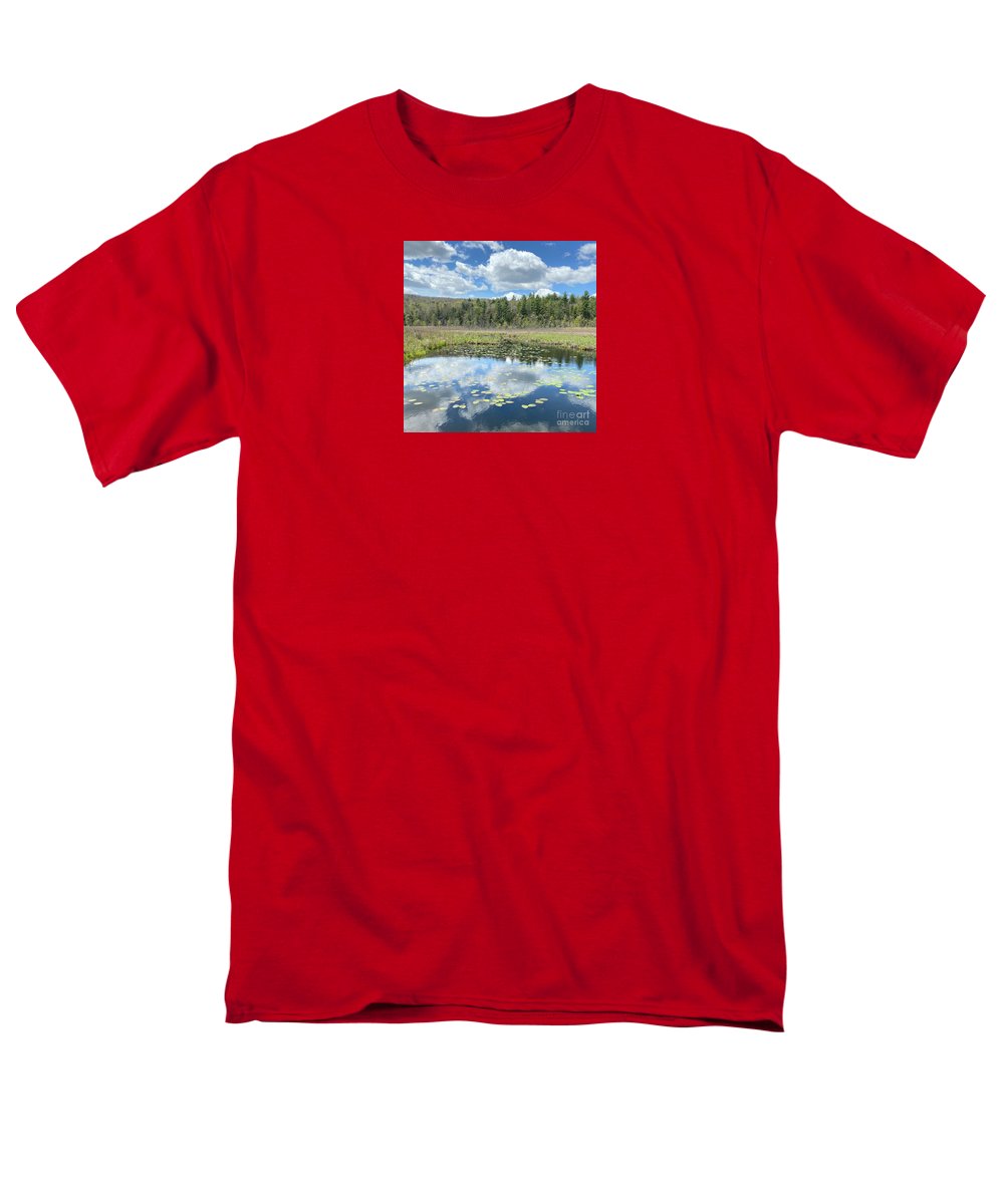 Berkshires Lily Pads Pond River Reflections- Signs of Spring - Men's T-Shirt (Regular Fit)