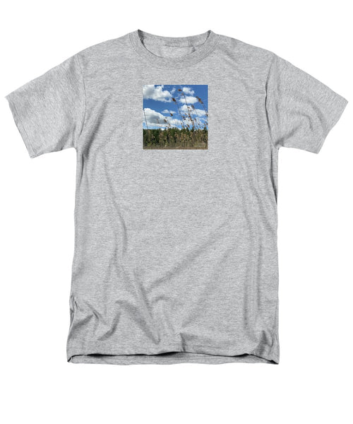 Berkshires Flying Grass - Men's T-Shirt  (Regular Fit)