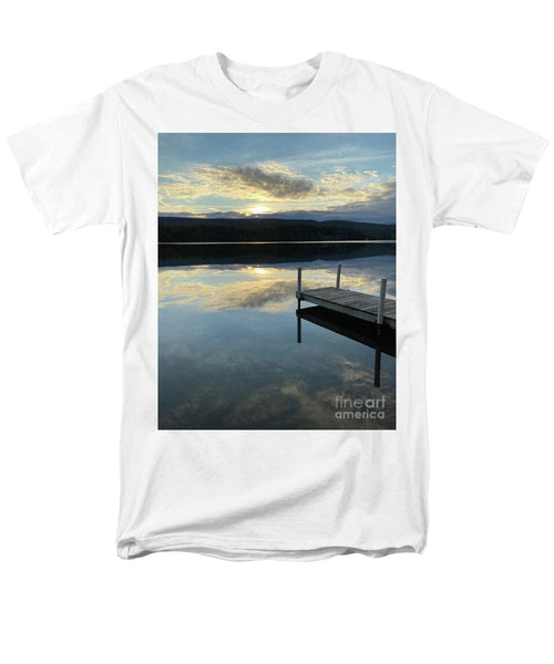 Berkshires - Last Boat 2 - Lake Sunset Summer Stockbridge - Men's T-Shirt  (Regular Fit)