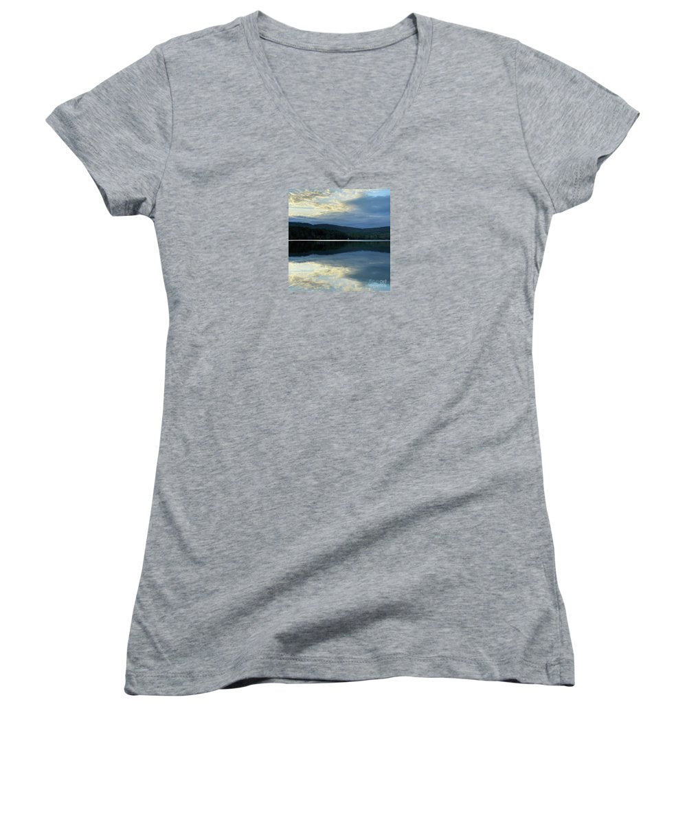 Berkshires - Lake Mahkeenac - Stockbridge Lake Sunset Summer Clouds Mountains Reflection - Women's V-Neck