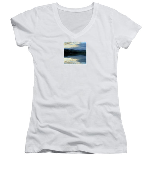 Berkshires - Lake Mahkeenac - Stockbridge Lake Sunset Summer Clouds Mountains Reflection - Women's V-Neck